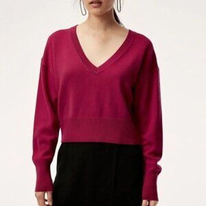 Aritzia Babaton Ollie Sweater Cropped 100% Merino Wool Knit Dark Pink Sz Medium